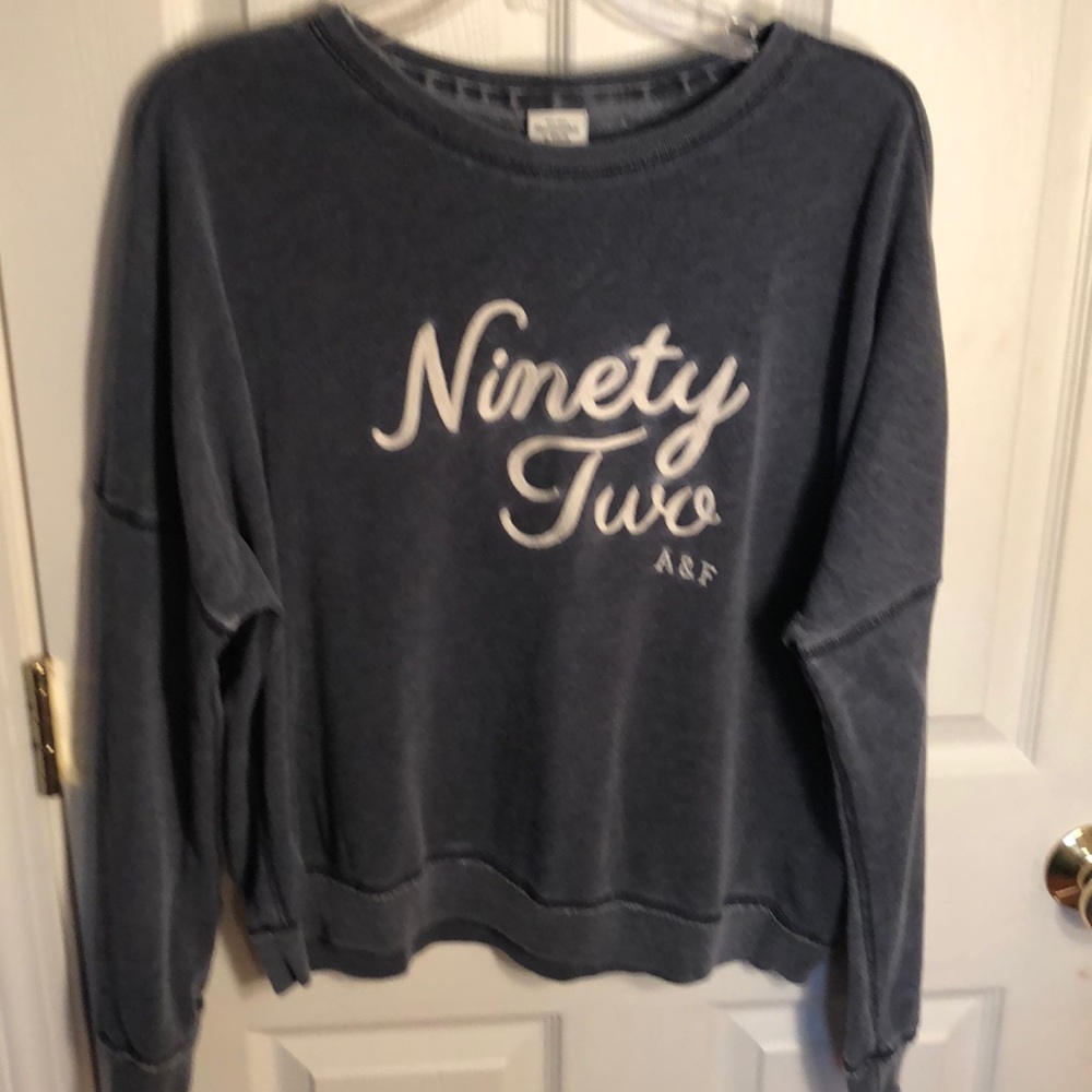 Abercrombie & Fitch sweatshirt